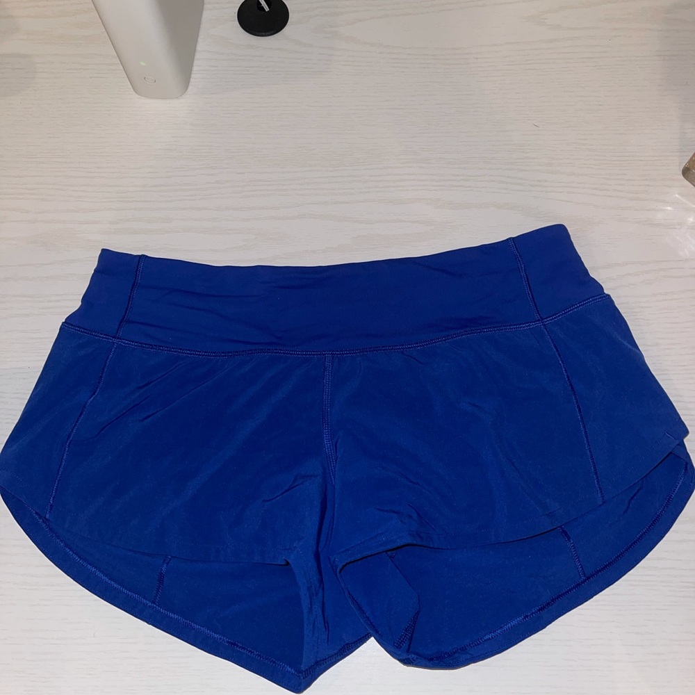 Lululemon shorts size 4